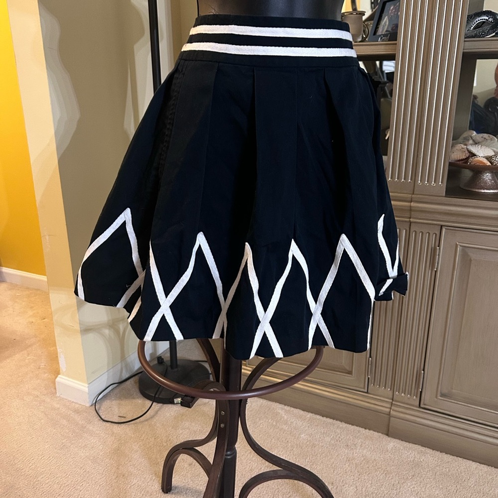 Liz Claiborne Black and White Mini Skirt